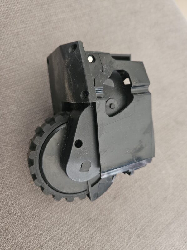 Eufy X8 wheel assembly